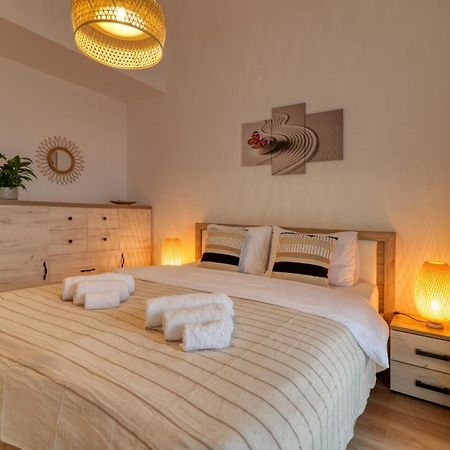 Relaxation Station - My Charming, Cosy&Inviting Apt - Smart Thermostat - Private Parking - Ior Park - Long Term Price Cuts Bukarest Kültér fotó