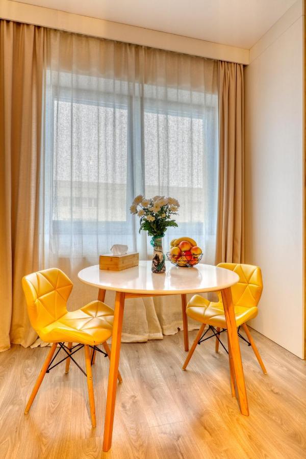 Relaxation Station - My Charming, Cosy&Inviting Apt - Smart Thermostat - Private Parking - Ior Park - Long Term Price Cuts Bukarest Kültér fotó