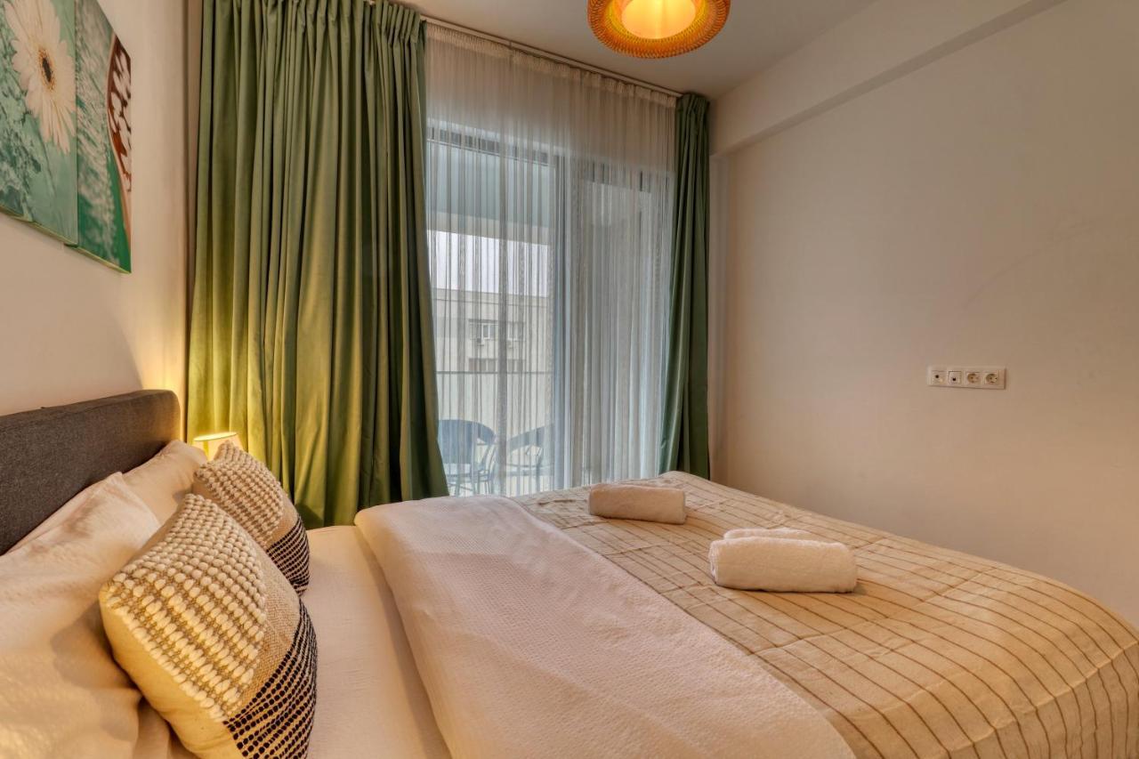 Relaxation Station - My Charming, Cosy&Inviting Apt - Smart Thermostat - Private Parking - Ior Park - Long Term Price Cuts Bukarest Kültér fotó