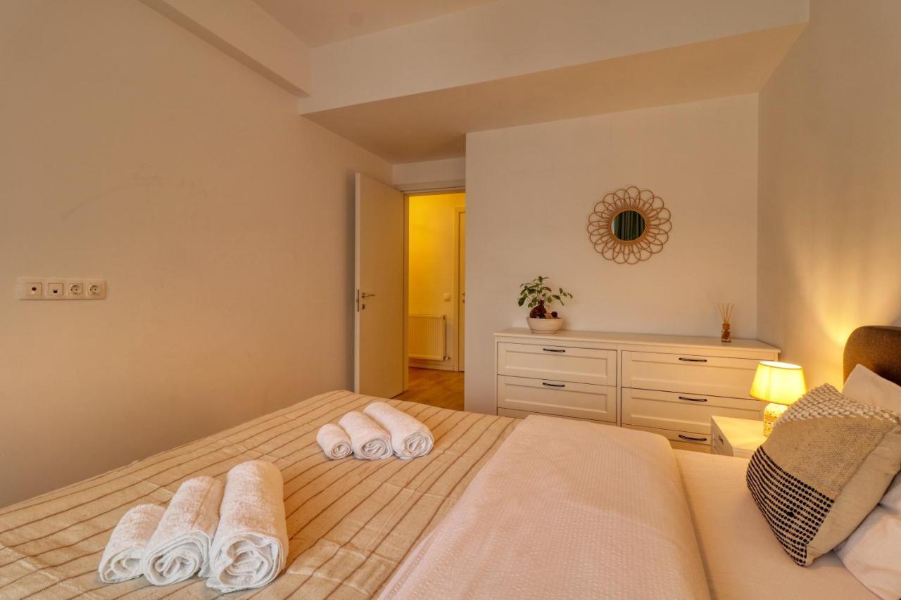 Relaxation Station - My Charming, Cosy&Inviting Apt - Smart Thermostat - Private Parking - Ior Park - Long Term Price Cuts Bukarest Kültér fotó