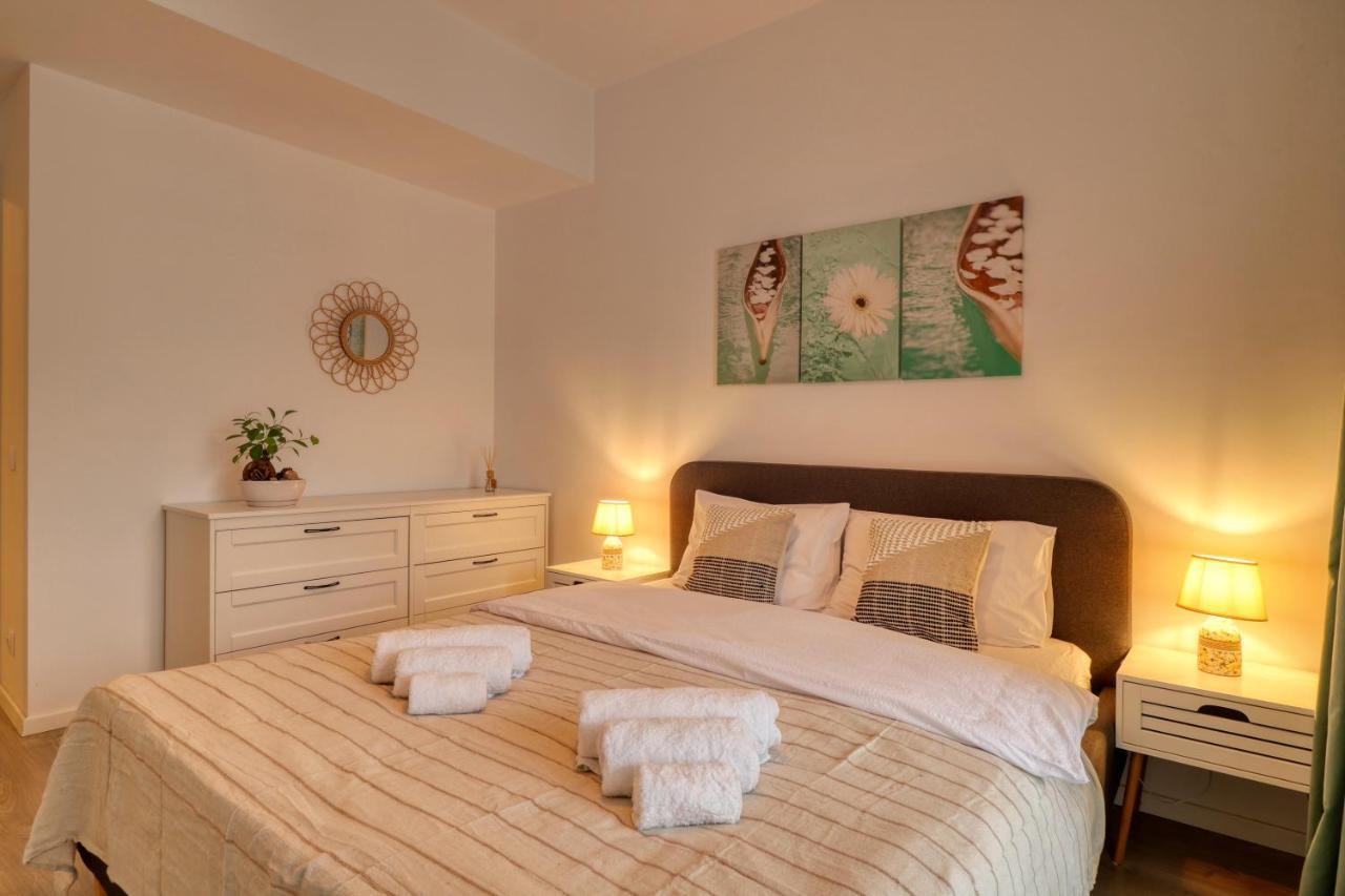 Relaxation Station - My Charming, Cosy&Inviting Apt - Smart Thermostat - Private Parking - Ior Park - Long Term Price Cuts Bukarest Kültér fotó