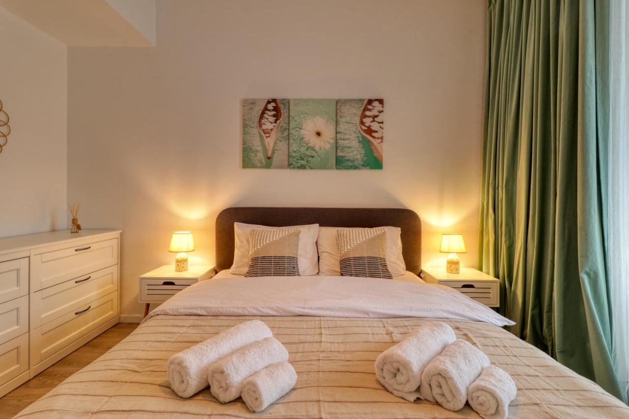 Relaxation Station - My Charming, Cosy&Inviting Apt - Smart Thermostat - Private Parking - Ior Park - Long Term Price Cuts Bukarest Kültér fotó